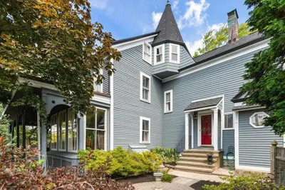 8 Leonard Cir 1