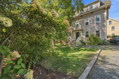 43 Hawkes St #1 1