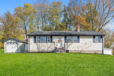 36 Whitelock Dr