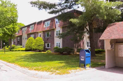 180 Main St #1105 1