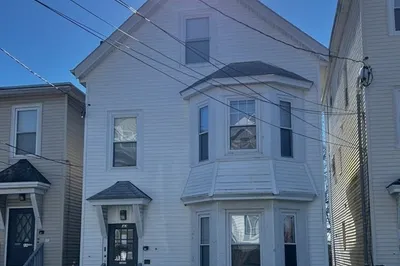 33 Louis St #1