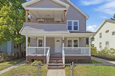 58-60 Bristol St 1