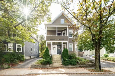 148 Albion St #2