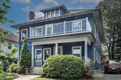 8 Jenison Street 1