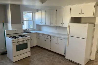 16-18 Bolton St #18