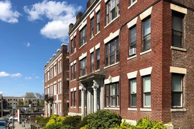 47 Park Vale Ave #10 1