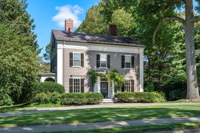 269 Franklin St 1