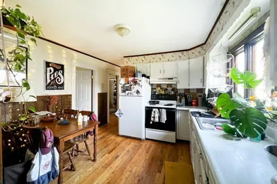 3 Goldsmith Avenue #3