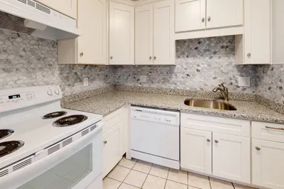 111 Warren Ave #1E