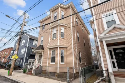 22 Chestnut Avenue 1