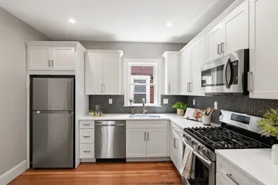 17 Van Winkle Street #3 1