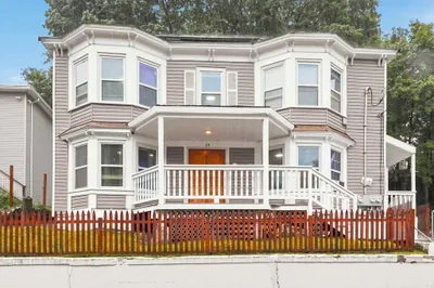 24 Walnut St 1