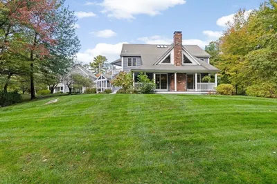 9 Forest Ln #9