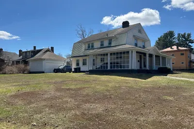 18 Mill St 1