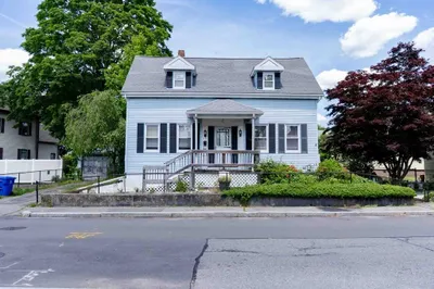 19 Mason St