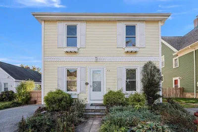 415 Robinson Ave