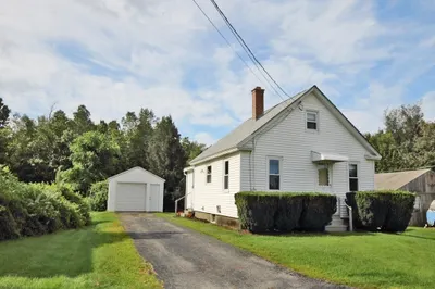 81 Maple Street