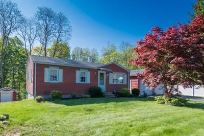 319 Brookside Cir 1