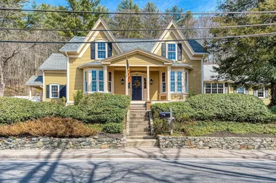 68 Blackstone St 1