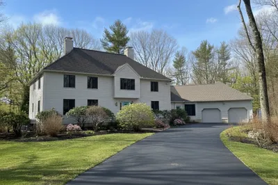 183 Kings Grant Rd 1
