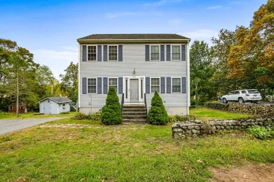 214 Lake Shore Dr