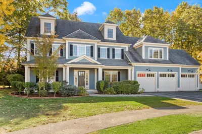 10 Willard Circle 1