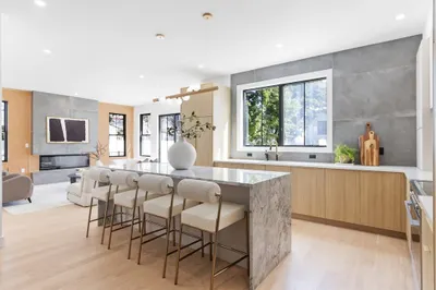 10-12 Jasset St #10