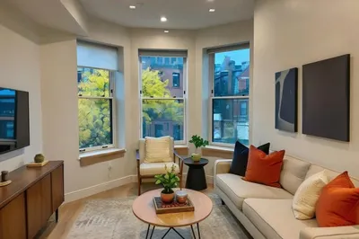 246 Newbury St #1