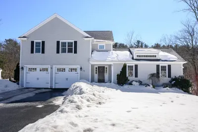 70 River Rd