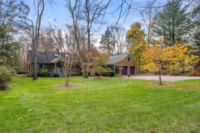 147 Hunting Lane 1