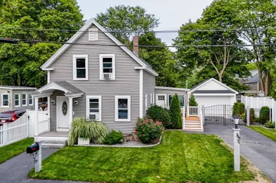 9 Cottage Street 1