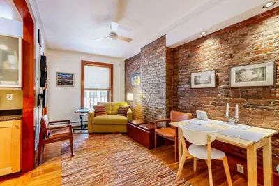 12 Isabella St #3