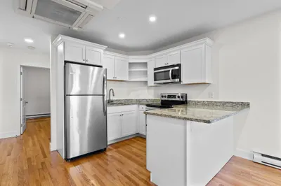 754 Huntington Ave #5 1