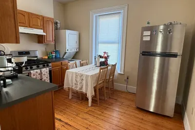 227 Roxbury St #3