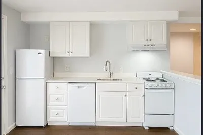 9 Avon Pl #1