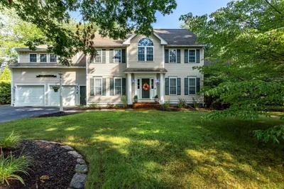 2 Sherwood Dr 1