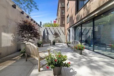 180 Beacon St #15B 1