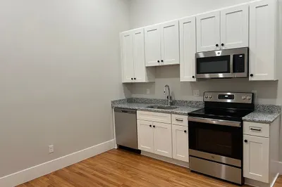 34 St. Joseph Street #33 1