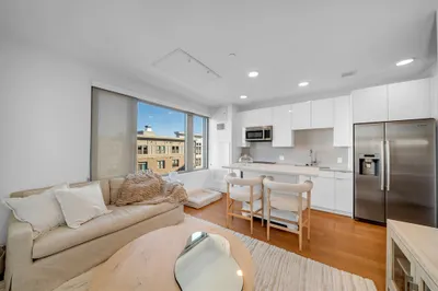 45 Lewis St #502 1