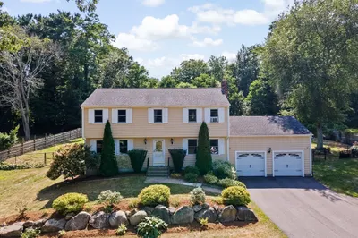 7 Old Powder House Road