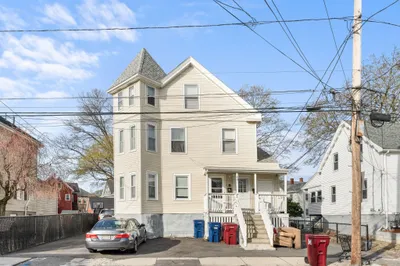 40 Hurd St 1