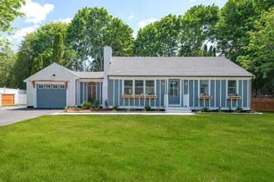 16 Carolyn Ln 1