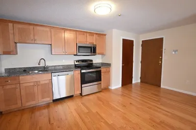 88-98 Charles St #13