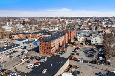 80 Foster St #209