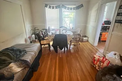 22 Commonwealth Terrace #1