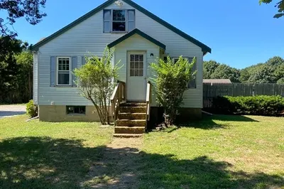 160 Trotting Park Road 1