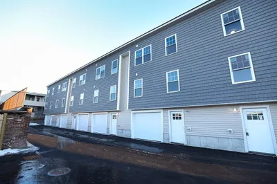 17 Marshall St #3 1