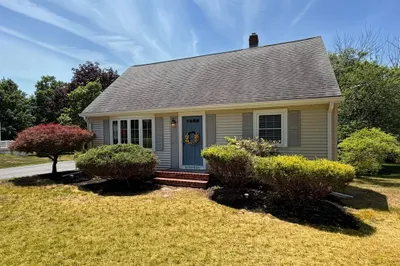 675 Burt St 1