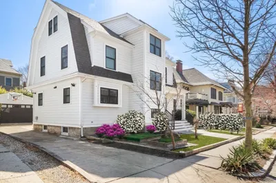 22 Russell St 1