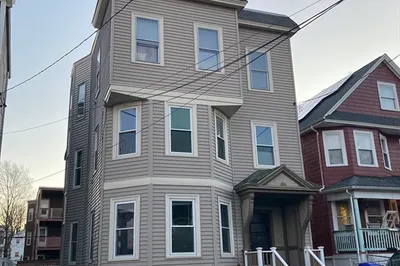 77 Harbor View St